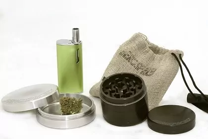 Cannabis Grinders Why and How
